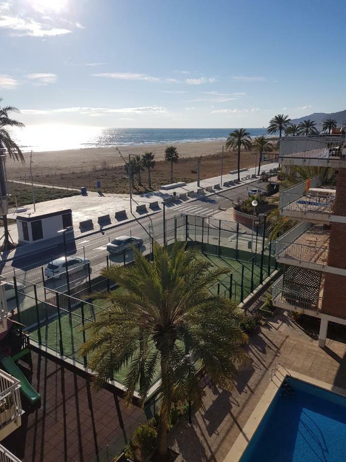 Mogaver Beach Castelldefels Apartment Luaran gambar