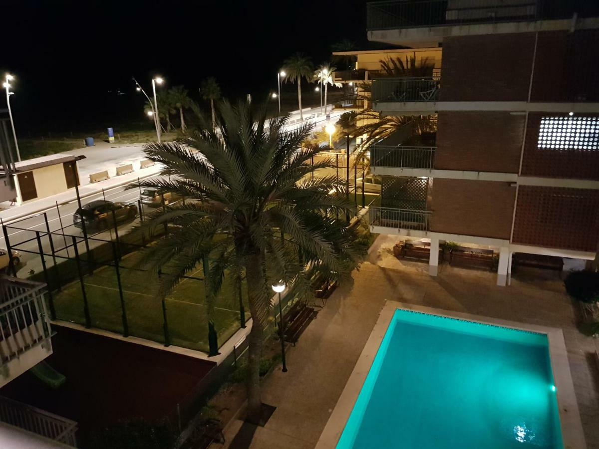 Mogaver Beach Castelldefels Apartment Luaran gambar